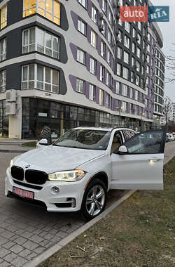Позашляховик / Кросовер BMW X5 2015 в 