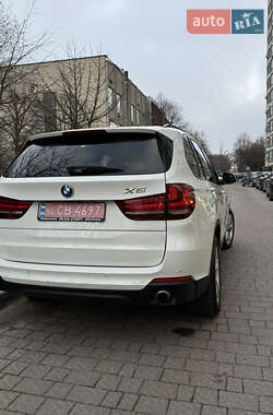 Позашляховик / Кросовер BMW X5 2015 в 