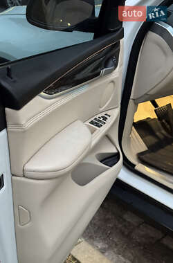 Позашляховик / Кросовер BMW X5 2015 в 