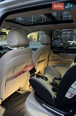 Позашляховик / Кросовер BMW X5 2015 в 