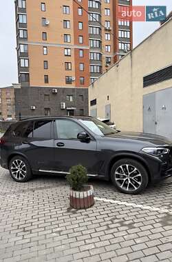 Внедорожник / Кроссовер BMW X5 2020 в Хмельницком