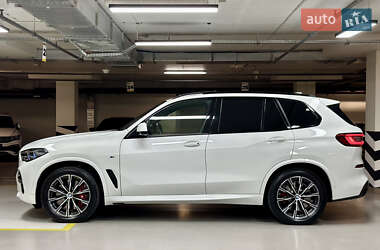 Внедорожник / Кроссовер BMW X5 2021 в Киеве