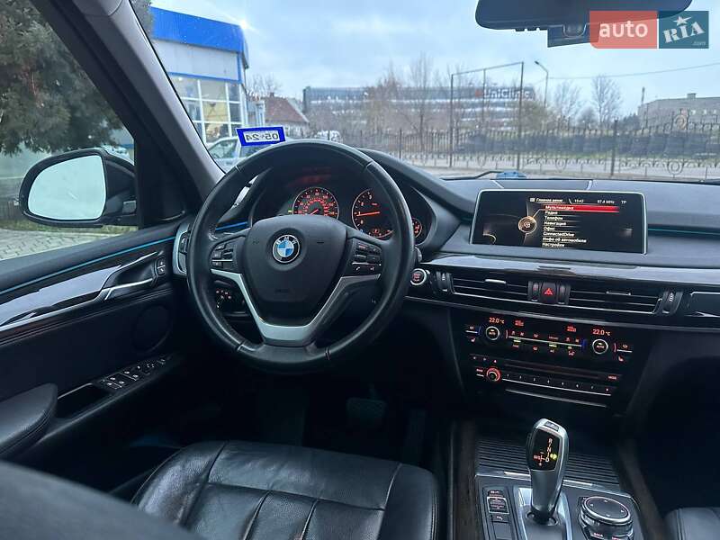 Внедорожник / Кроссовер BMW X5 2016 в Запорожье