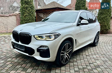 Позашляховик / Кросовер BMW X5 2019 в Чернівцях