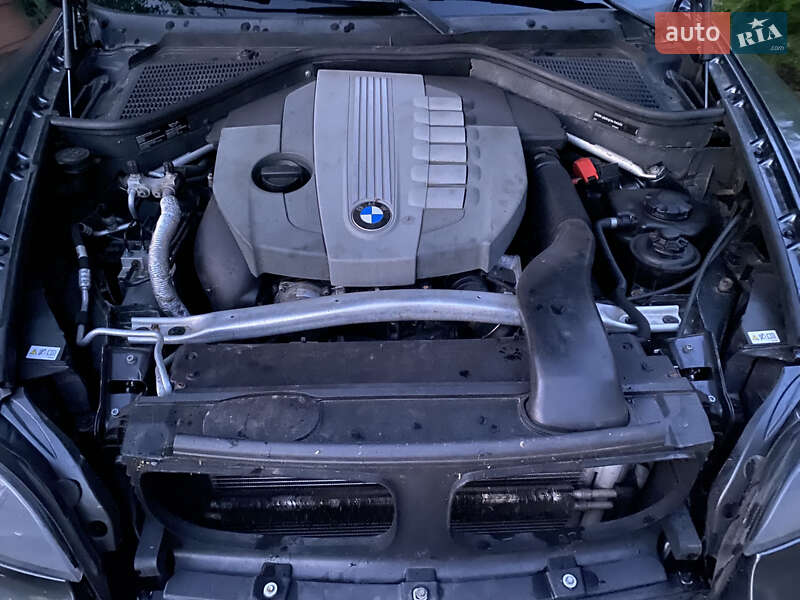 Внедорожник / Кроссовер BMW X5 2011 в Кривом Роге