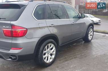 Позашляховик / Кросовер BMW X5 2012 в Чернівцях