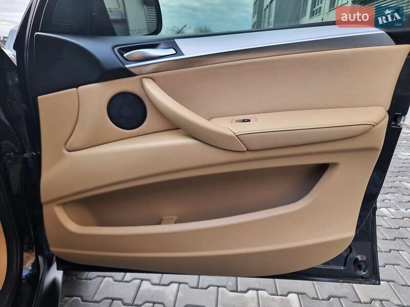 Позашляховик / Кросовер BMW X5 2012 в Хмельницькому
