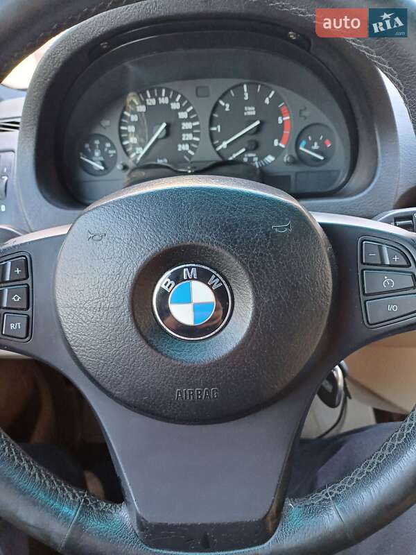 Позашляховик / Кросовер BMW X5 2005 в Чернівцях