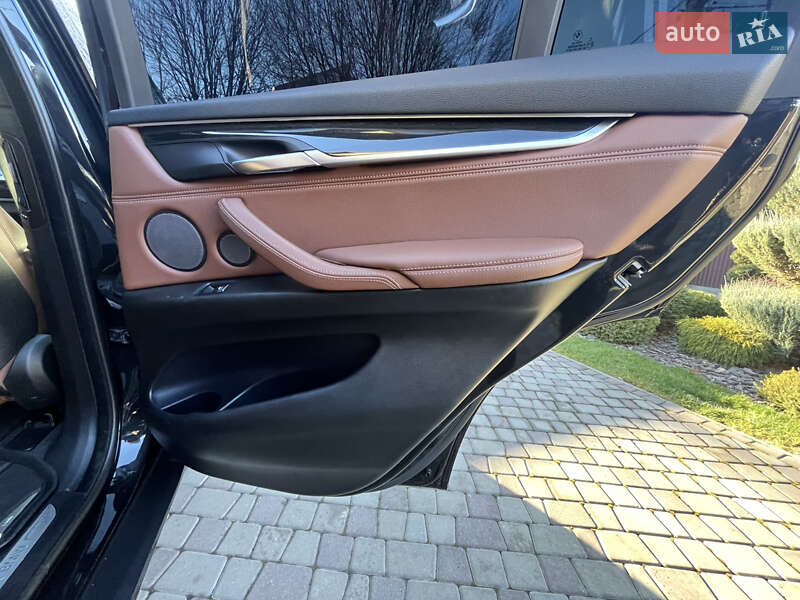 Внедорожник / Кроссовер BMW X5 2017 в Черновцах