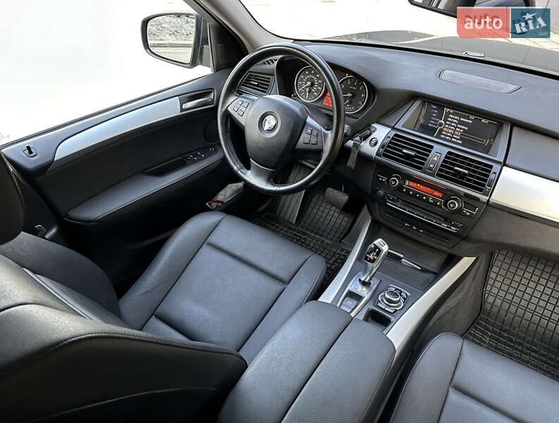 Внедорожник / Кроссовер BMW X5 2013 в Киеве