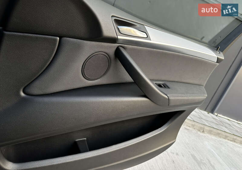 Внедорожник / Кроссовер BMW X5 2013 в Киеве