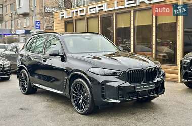 Внедорожник / Кроссовер BMW X5 2023 в Киеве