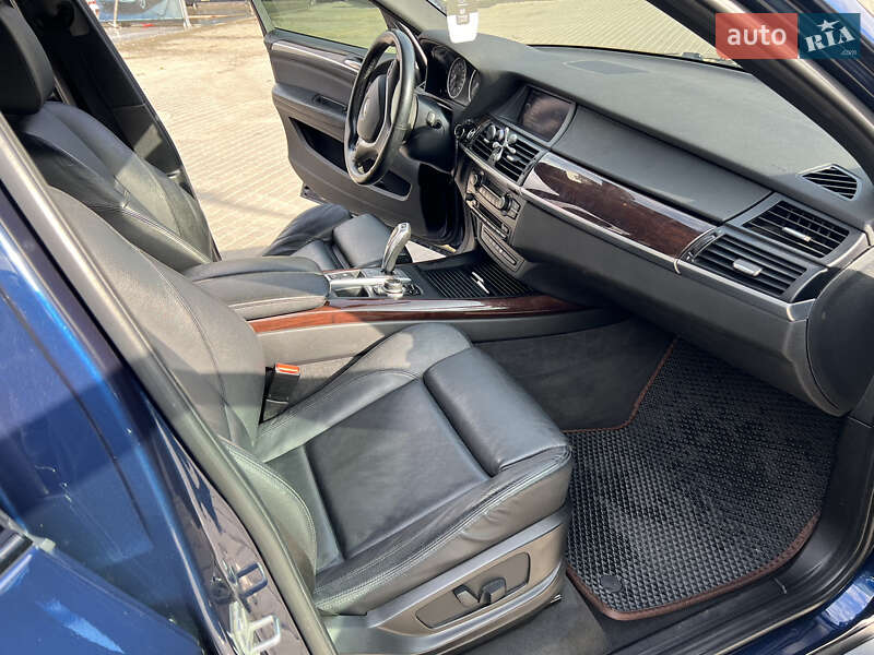 Внедорожник / Кроссовер BMW X5 2012 в Бучаче