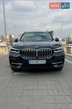 Внедорожник / Кроссовер BMW X5 2022 в Киеве