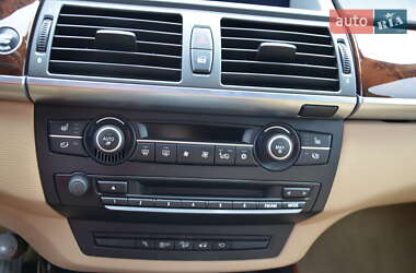 Внедорожник / Кроссовер BMW X5 2012 в 