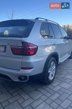 Внедорожник / Кроссовер BMW X5 2012 в Черновцах