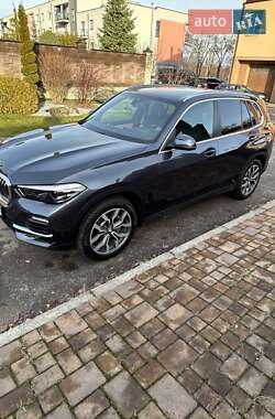 Внедорожник / Кроссовер BMW X5 2019 в Ровно