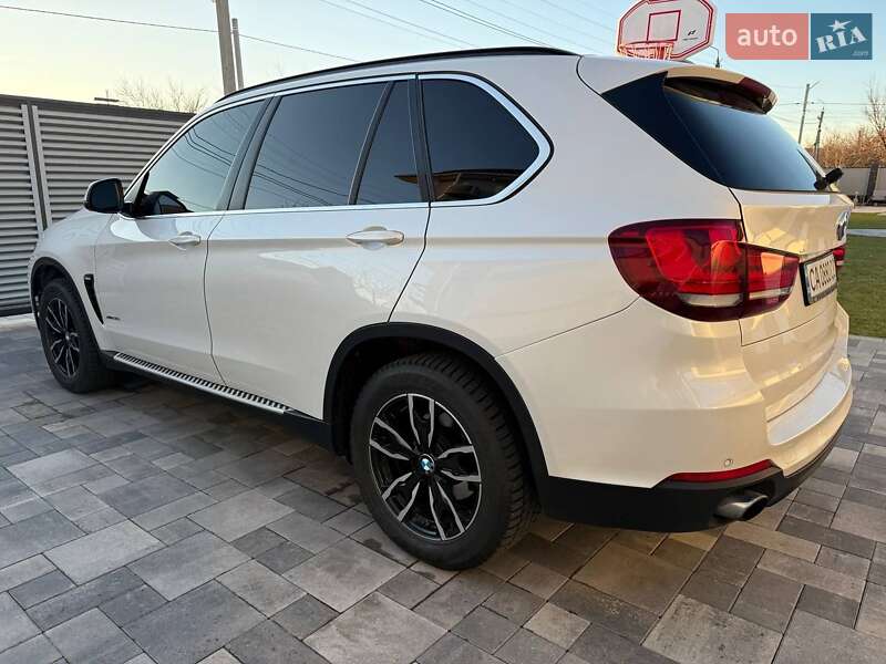 Позашляховик / Кросовер BMW X5 2015 в Черкасах