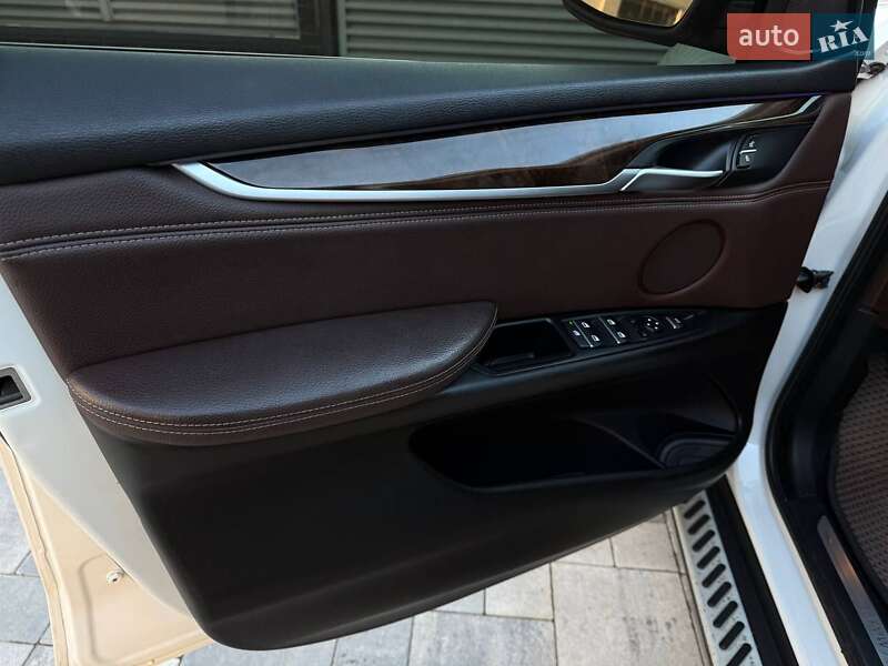 Позашляховик / Кросовер BMW X5 2015 в Черкасах