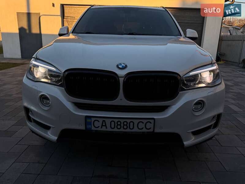 Позашляховик / Кросовер BMW X5 2015 в Черкасах