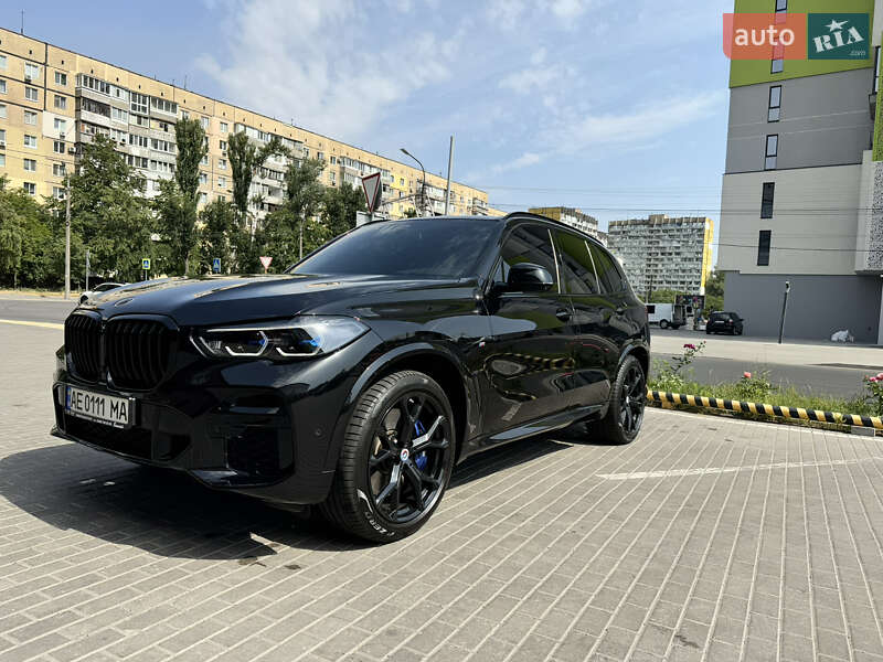 Позашляховик / Кросовер BMW X5 2022 в Дніпрі