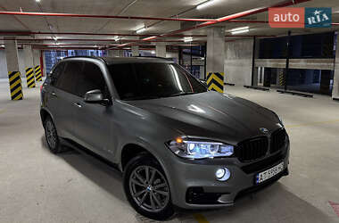 Позашляховик / Кросовер BMW X5 2014 в Івано-Франківську