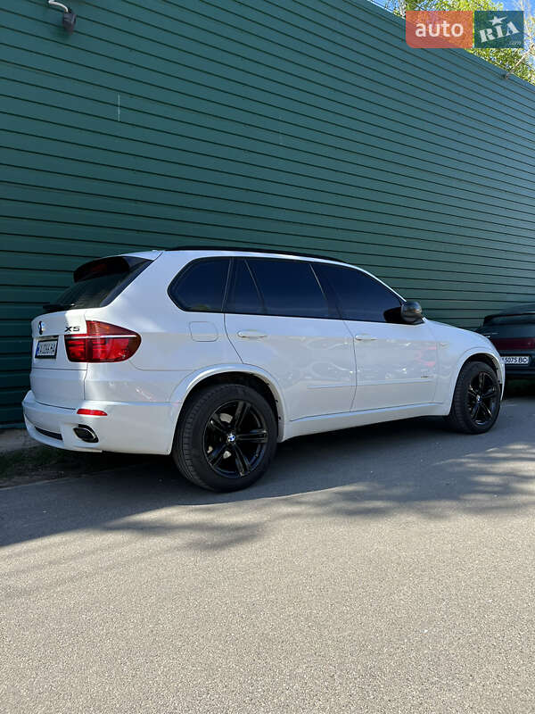 Позашляховик / Кросовер BMW X5 2011 в Києві