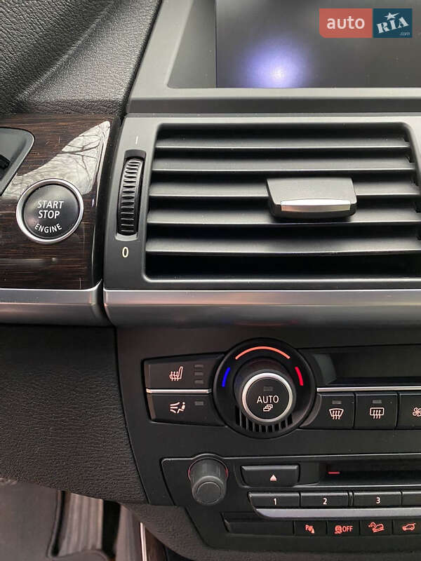 Позашляховик / Кросовер BMW X5 2011 в Києві