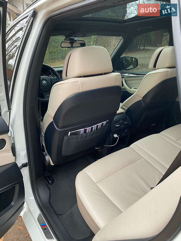 Позашляховик / Кросовер BMW X5 2011 в Києві
