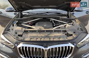 Позашляховик / Кросовер BMW X5 2019 в Києві