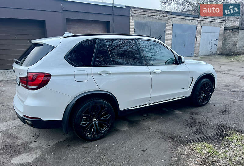 Позашляховик / Кросовер BMW X5 2014 в Києві
