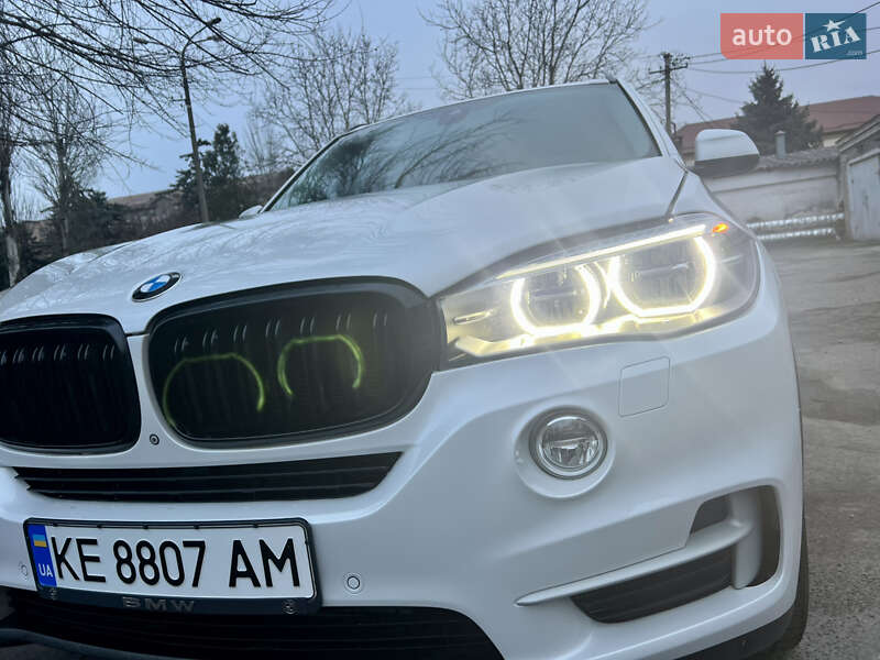 Позашляховик / Кросовер BMW X5 2014 в Києві