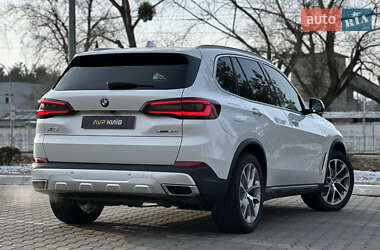 Внедорожник / Кроссовер BMW X5 2020 в 