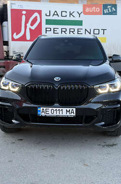Позашляховик / Кросовер BMW X5 2022 в 