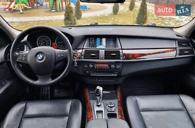 Позашляховик / Кросовер BMW X5 2013 в 