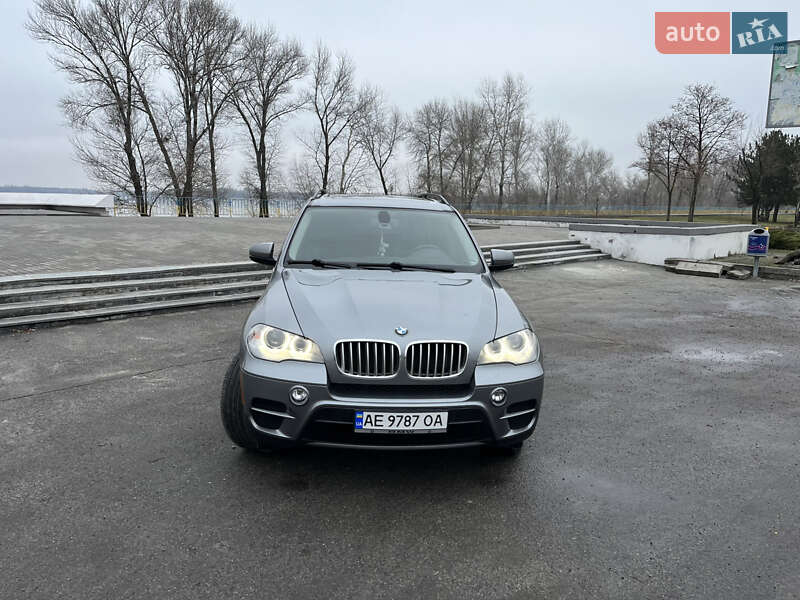 Внедорожник / Кроссовер BMW X5 2013 в Днепре