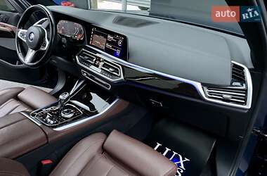 Внедорожник / Кроссовер BMW X5 2019 в 