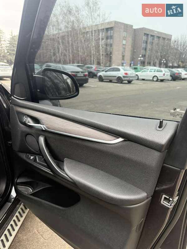 Внедорожник / Кроссовер BMW X5 2017 в Кривом Роге
