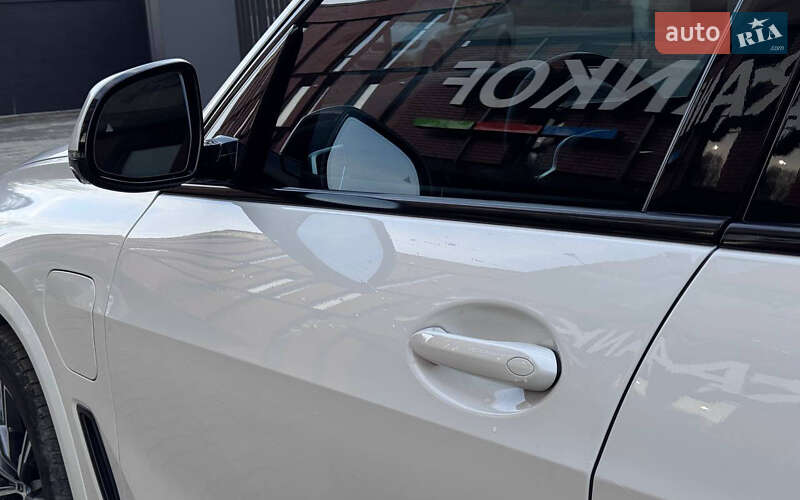 Позашляховик / Кросовер BMW X5 2022 в Чернівцях