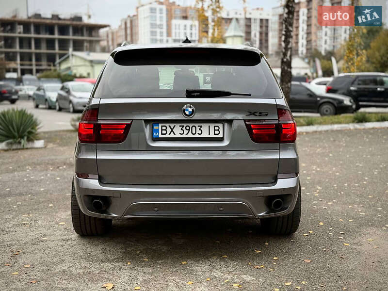 Позашляховик / Кросовер BMW X5 2011 в 