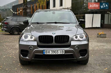 Позашляховик / Кросовер BMW X5 2011 в 