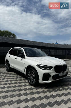 Внедорожник / Кроссовер BMW X5 2023 в 
