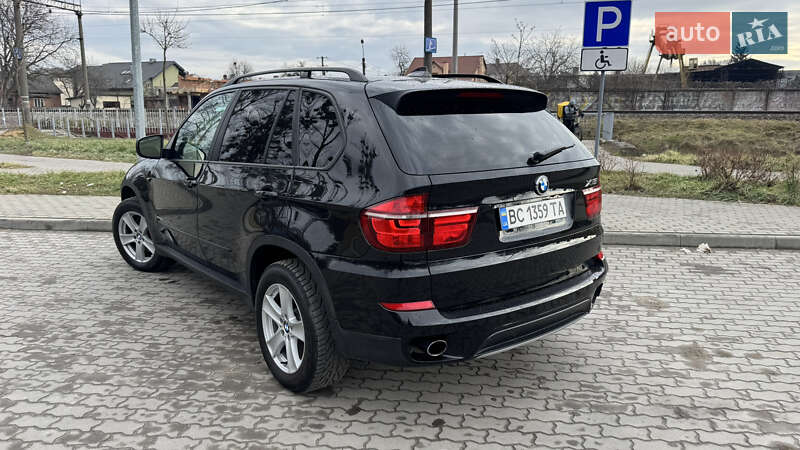 Внедорожник / Кроссовер BMW X5 2012 в Львове