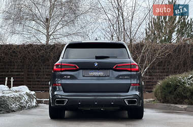 Внедорожник / Кроссовер BMW X5 2019 в 