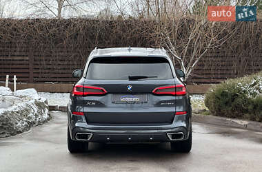 Внедорожник / Кроссовер BMW X5 2019 в 