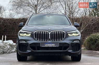 Внедорожник / Кроссовер BMW X5 2019 в 