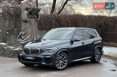 Внедорожник / Кроссовер BMW X5 2019 в 