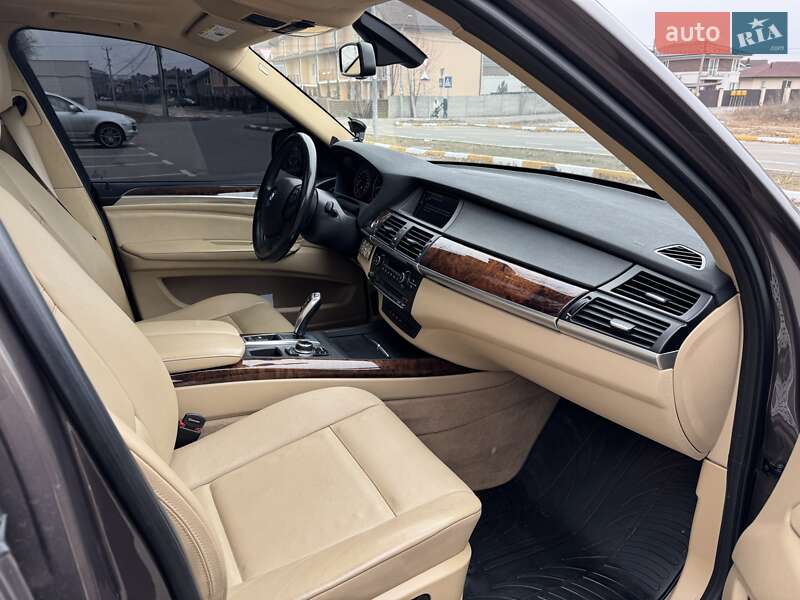 Позашляховик / Кросовер BMW X5 2013 в Петропавлівській Борщагівці