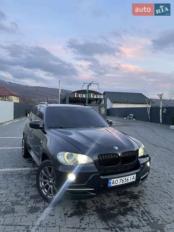 Позашляховик / Кросовер BMW X5 2009 в Великому Березному