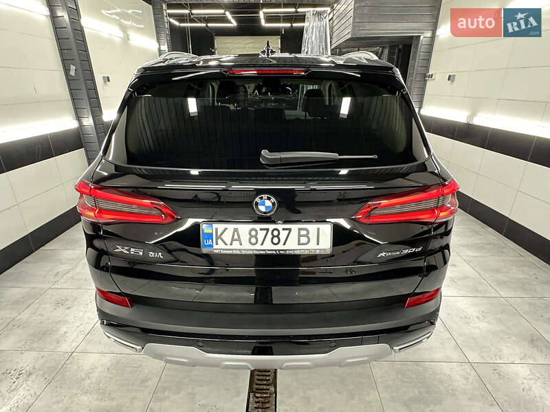 Внедорожник / Кроссовер BMW X5 2020 в 